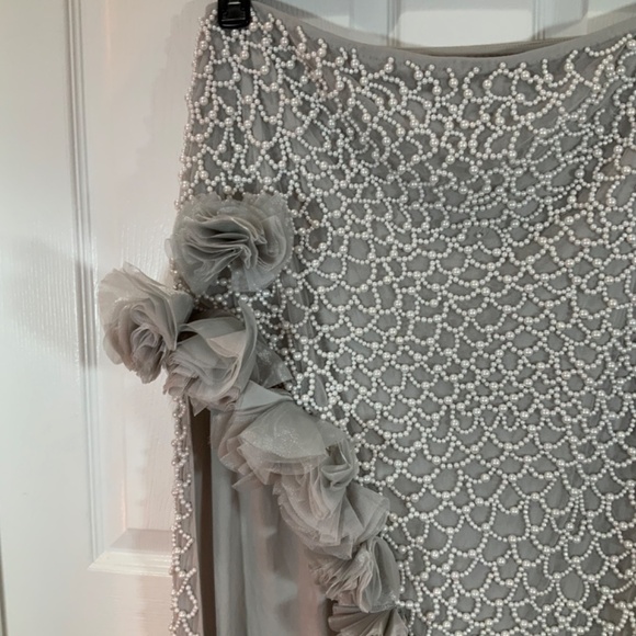 ASOS Luxe Pearl Embellished Skirt Size… - Picture 4 of 10